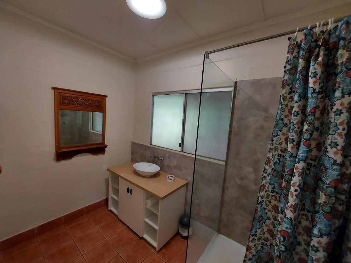 Hotel Litchfield Tourist Park Batchelor Esterno foto